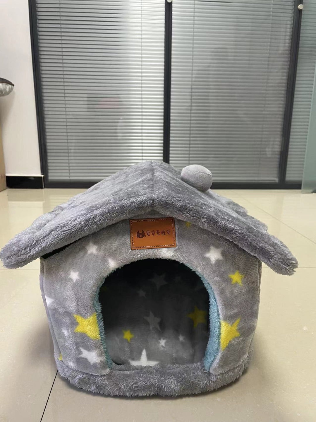 Foldable Enclosed Pet House & Villa Bed from MotivePets for pet comfort, care and everyday use